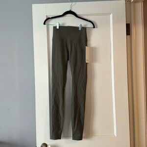 NWT Lululemon Wunder Train Tight 28” Size 4 Color Sage Green